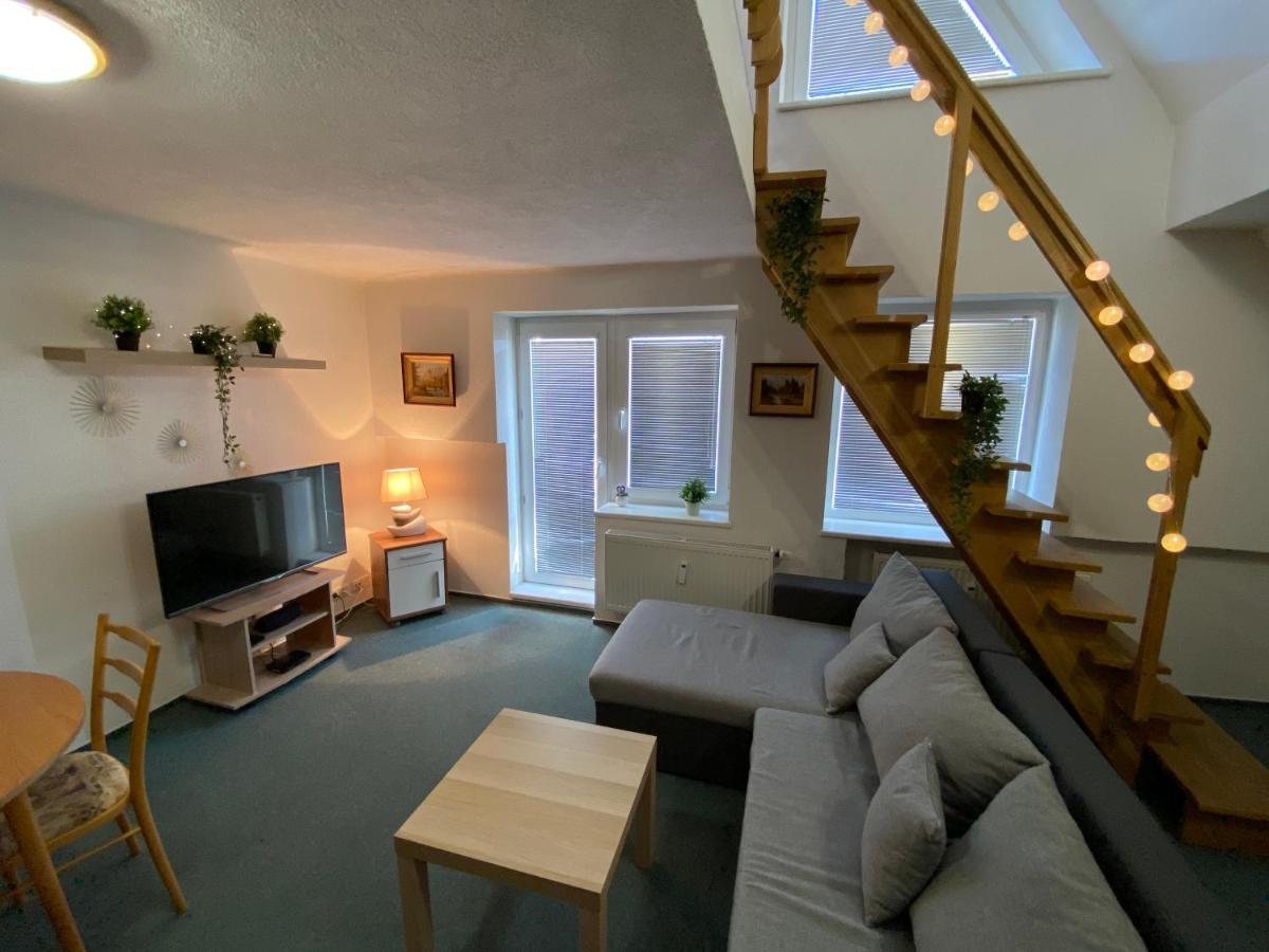 Apartment The Legits